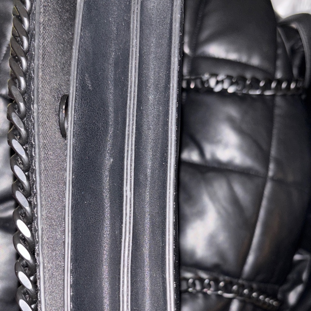 Aldo Black Quilted Chevron Crossbody with Chain Trim - Picture 8 of 9